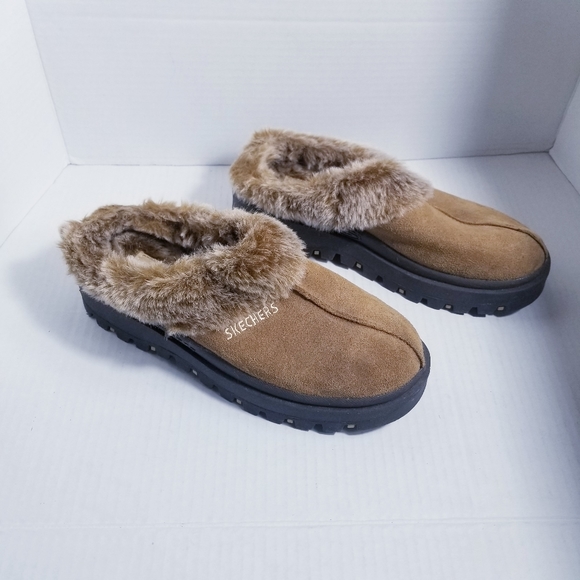 Skechers Shoes - SKECHERS WOMEN'S SHINDIGS FORTRESS CLOG CHESTNUT SIZE 8.5